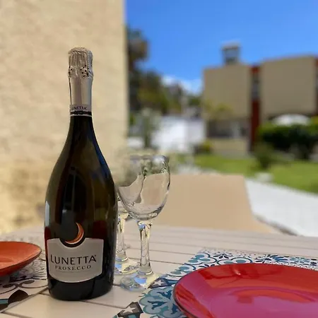 El Cortijo - Pool - Free Parking プラヤ・デ・ラス・アメリカス